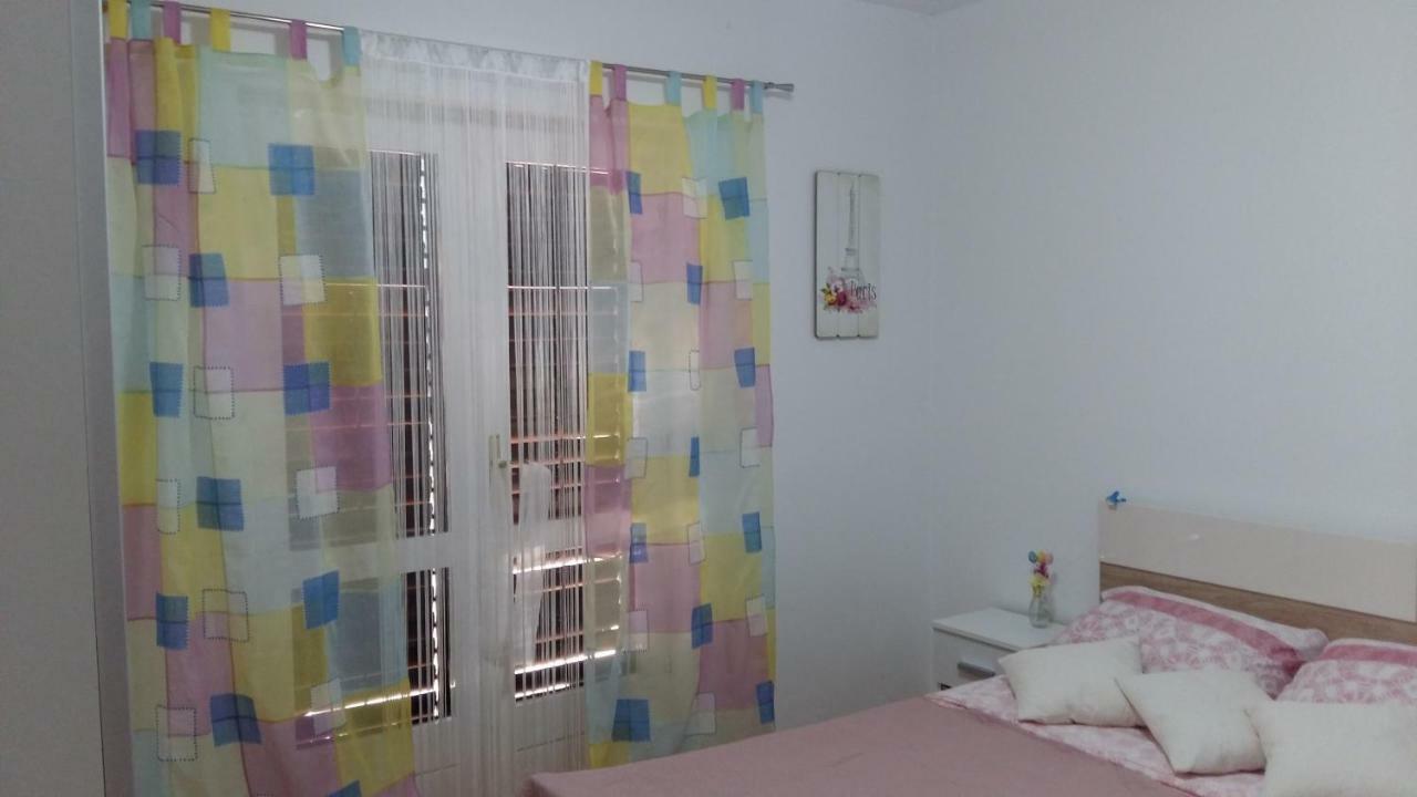 Apartment Ilina Vodice Exterior photo