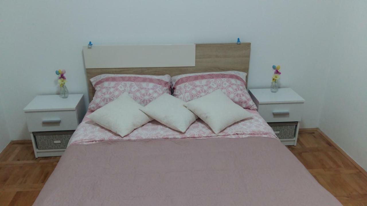 Apartment Ilina Vodice Exterior photo