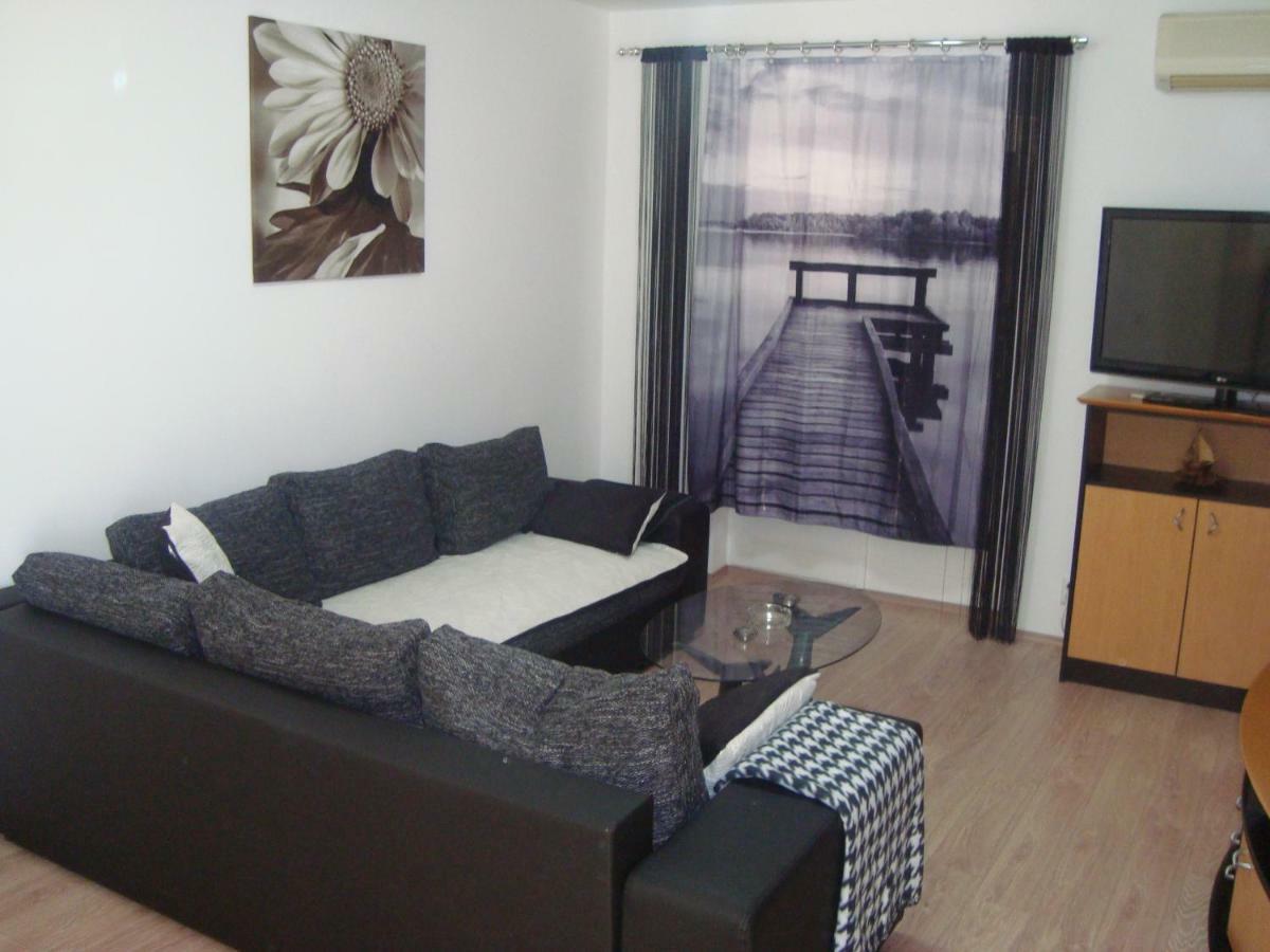 Apartment Ilina Vodice Exterior photo